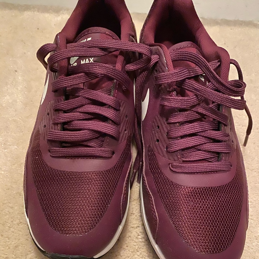 Nike max air sneakers